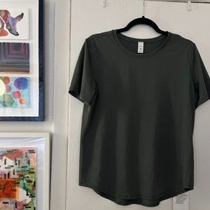 NWT Dark Green high Neck Run and Train Tee Lululemon Size 10